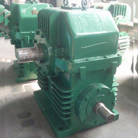 TPU系列平面二次包络环面蜗杆减速机(分箱式)TPU series planar secondary enveloping toroidal worm gear reducer (box type)